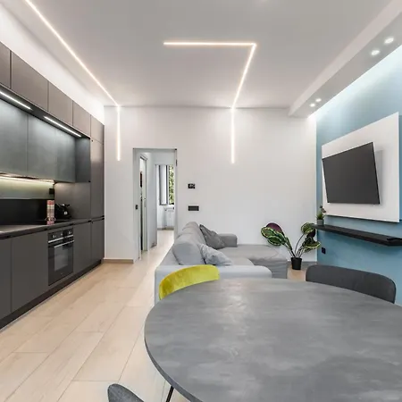 Apartment Minimal House - 4persone - Centro *